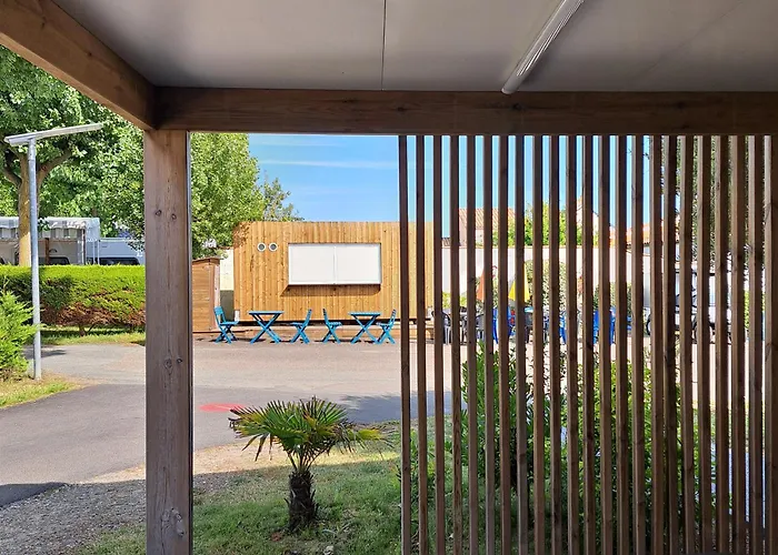 Camping Mobile à Louer Les Sables D'olonne - Vendée *